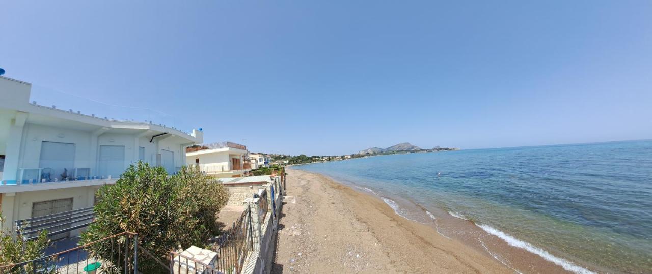 Blue Life, Sea-Luxury Rooms On The Beach Between Palermo And Cefalu' Casteldaccia Ngoại thất bức ảnh