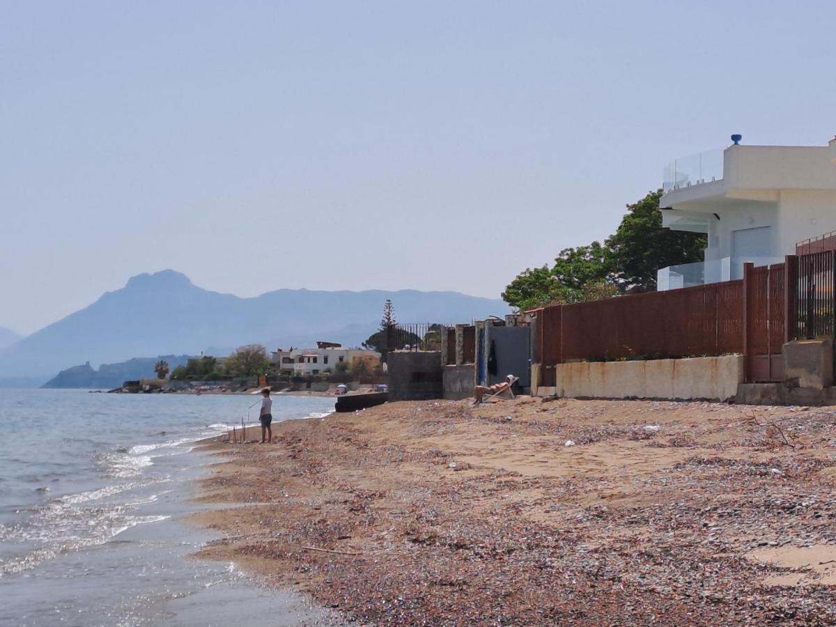 Blue Life, Sea-Luxury Rooms On The Beach Between Palermo And Cefalu' Casteldaccia Ngoại thất bức ảnh