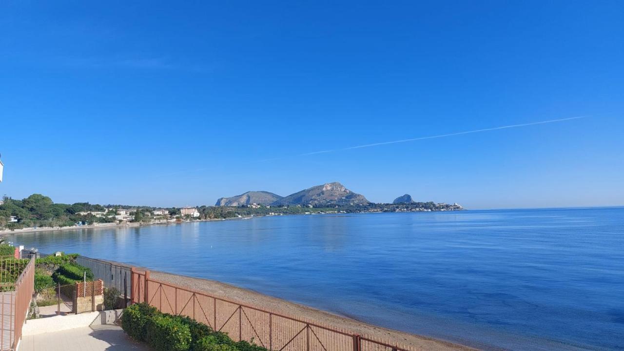 Blue Life, Sea-Luxury Rooms On The Beach Between Palermo And Cefalu' Casteldaccia Ngoại thất bức ảnh