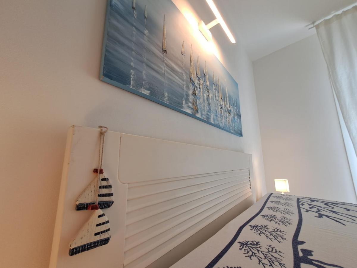 Blue Life, Sea-Luxury Rooms On The Beach Between Palermo And Cefalu' Casteldaccia Ngoại thất bức ảnh