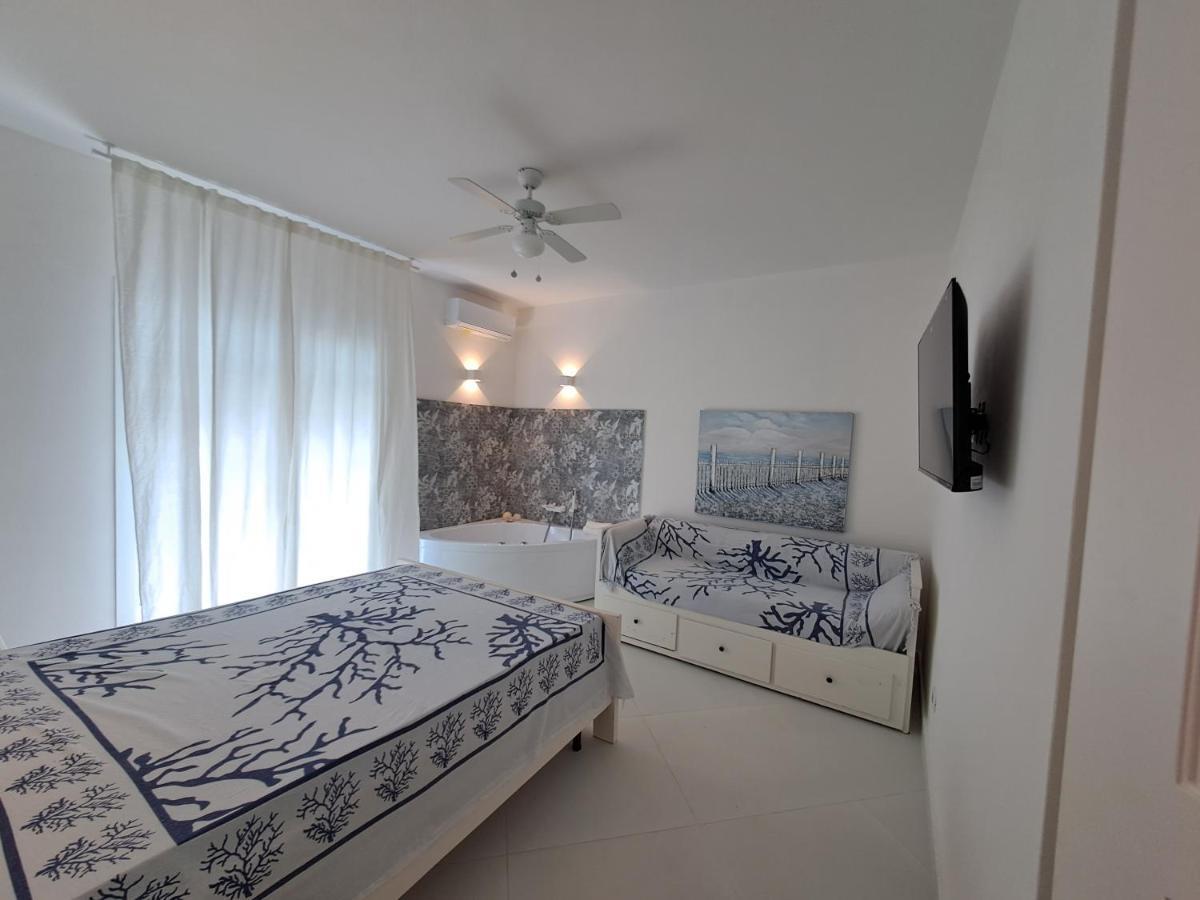 Blue Life, Sea-Luxury Rooms On The Beach Between Palermo And Cefalu' Casteldaccia Ngoại thất bức ảnh