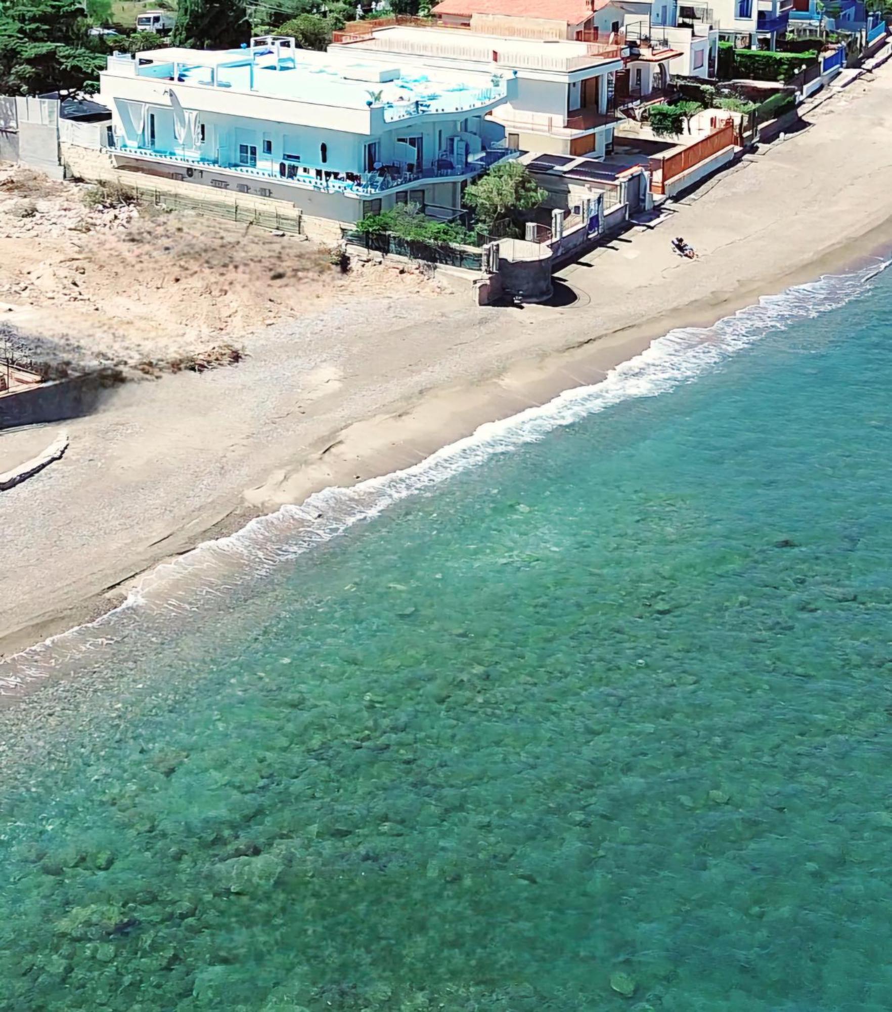 Blue Life, Sea-Luxury Rooms On The Beach Between Palermo And Cefalu' Casteldaccia Ngoại thất bức ảnh
